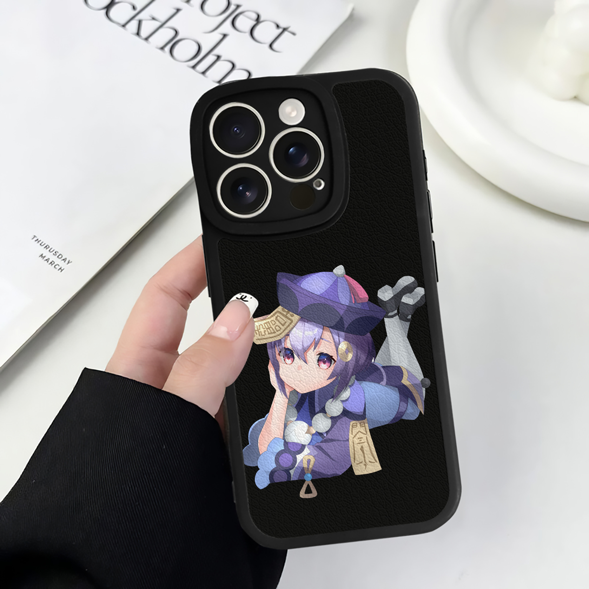 げんし神 七七 なな  genshin Nana 【iPhone 16シリーズ対応】シリコンスマホケース（レザー調） 材質：シリコン